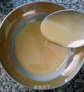 麻酱脆卷的做法步骤：1