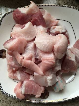 秘制红烧肉的做法步骤：1