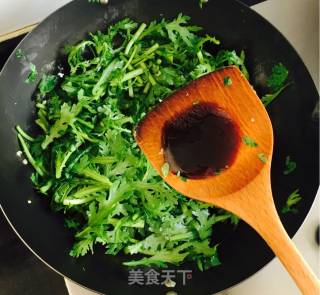 快手懒人餐之蒜蓉茼蒿的做法步骤：6