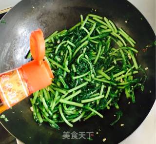 快手懒人餐之蒜蓉茼蒿的做法步骤：7