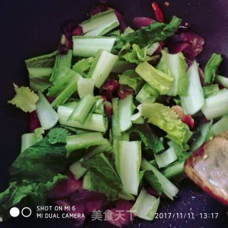 小白菜炒腊肉的做法步骤：7