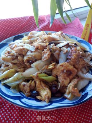 黄豆酱炒鸡蛋的做法步骤：5