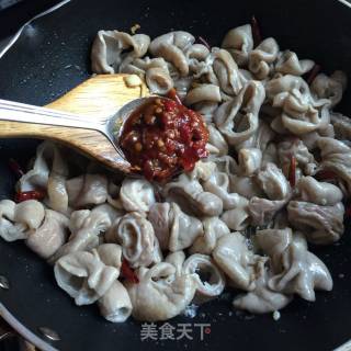 “炖菜”干锅肥肠煲的做法步骤：8