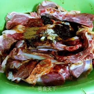 “炖菜”烤羊肉的做法步骤：3