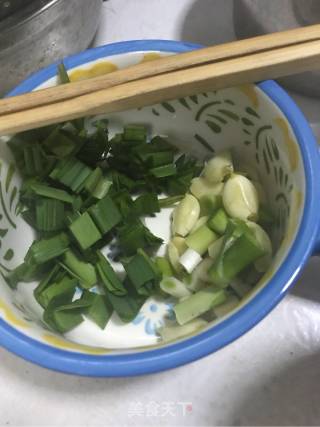 炸酱的做法步骤：1