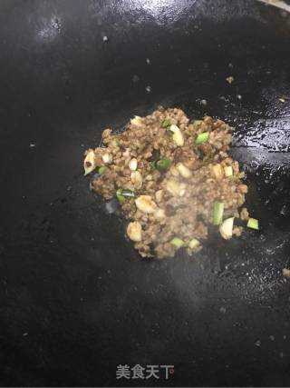 炸酱的做法步骤：3