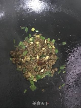 炸酱的做法步骤：4