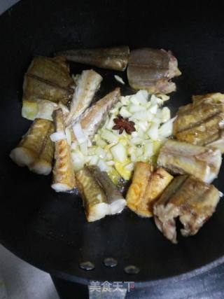箭头鱼炖萝卜豆腐的做法步骤：5