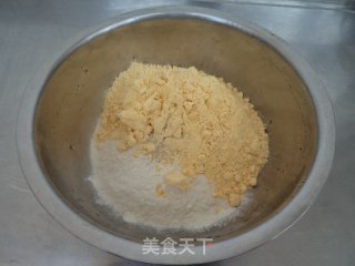铁锅炖鱼贴饼子的做法步骤：2