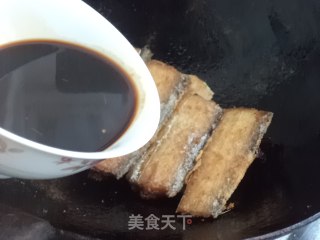 铁锅炖鱼贴饼子的做法步骤：8