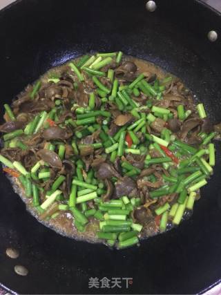 蒜苔鸭胗的做法步骤：6
