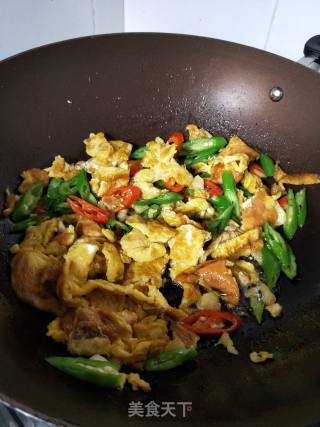 青椒炒鸡蛋的做法步骤：7