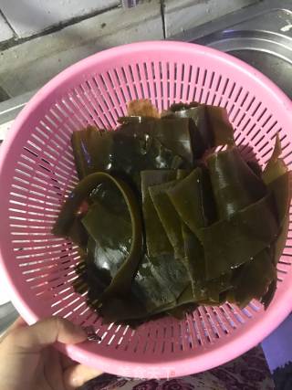 海带炖大骨头的做法步骤：4