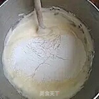 意大利海绵蛋糕——蛋粉糖三种原料的做法步骤：2
