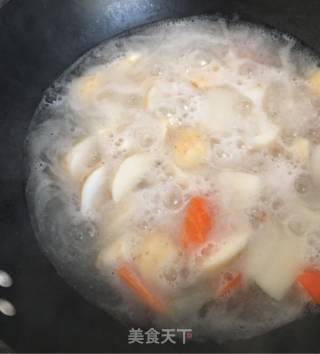 芋头炖肉丸的做法步骤：5