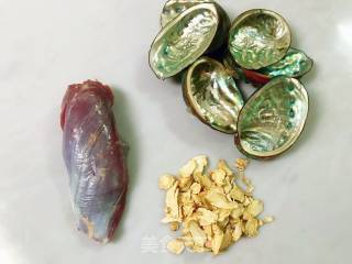 鲍鱼壳洋参汤的做法步骤：1