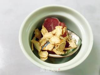 鲍鱼壳洋参汤的做法步骤：3