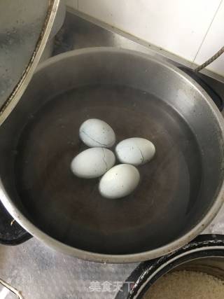 皮蛋瘦肉粥的做法步骤：3