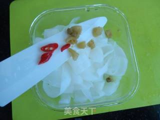 酸辣萝卜片的做法步骤：6