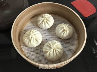 灌汤鲜肉大包的做法步骤：12