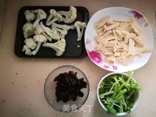 腐竹家烧的做法步骤：1