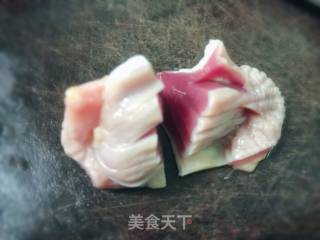 鸡胗炒青椒的做法步骤：3