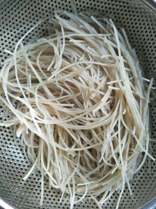 粉丝小白菜的做法步骤：1