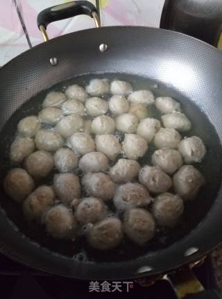 自制牛肉丸子的做法步骤：7