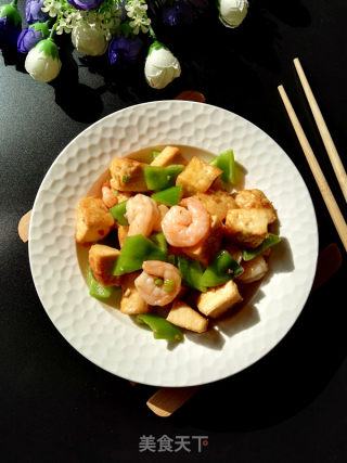 虾仁青椒炒豆腐的做法步骤：13