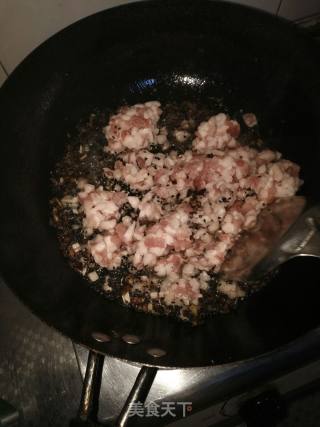 香菇酱的做法步骤：4