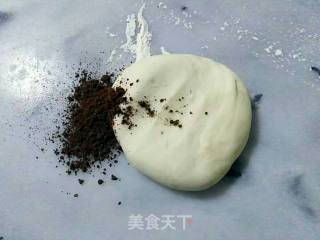 小刺猬豆沙包的做法步骤：2