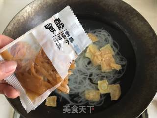 一壶一家～酸辣螺蛳粉的做法步骤：12