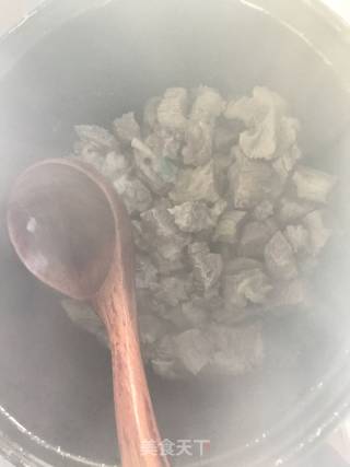 萝卜烧牛腩的做法步骤：2