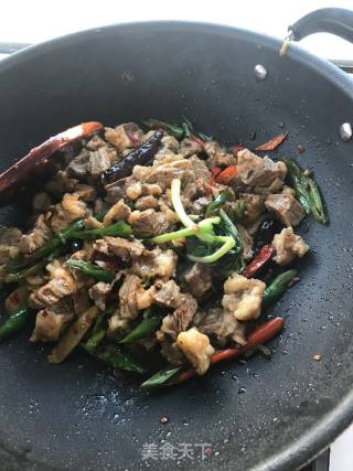 萝卜烧牛腩的做法步骤：4