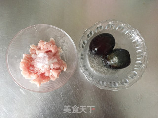【皮蛋瘦肉粥】十分钟早餐粥之四的做法步骤：2