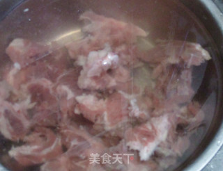 牛肉粉丝煲的做法步骤：1