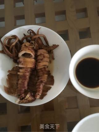 卤鱿鱼的做法步骤：4