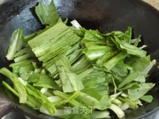 洋葱油麦菜的做法步骤：6