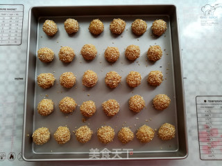 芝麻小酥饼的做法步骤：13