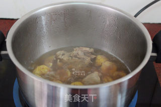 栗子鸡汤的做法步骤：5