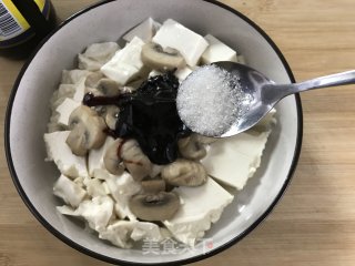 蘑菇炖豆腐的做法步骤：8