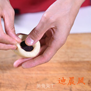 豆沙圈面包的做法步骤：5