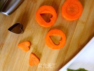营养早餐蔬菜爱心饼的做法步骤：7