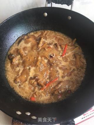 红烧鸡爪的做法步骤：10