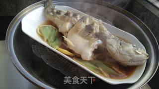柠檬蒸鱼的做法步骤：7