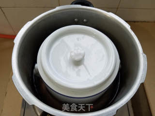 莲子炖鸡汤的做法步骤：6