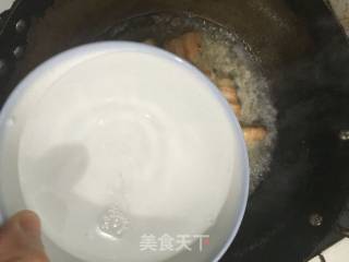 香芋红烧肉的做法步骤：7