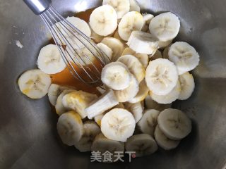 原创 | 无油无面粉咖啡香蕉湿蛋糕的做法步骤：3