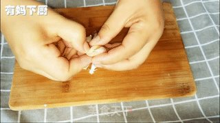 凉拌猪肘子的做法步骤：2