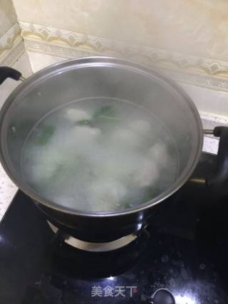 红油抄手的做法步骤：1